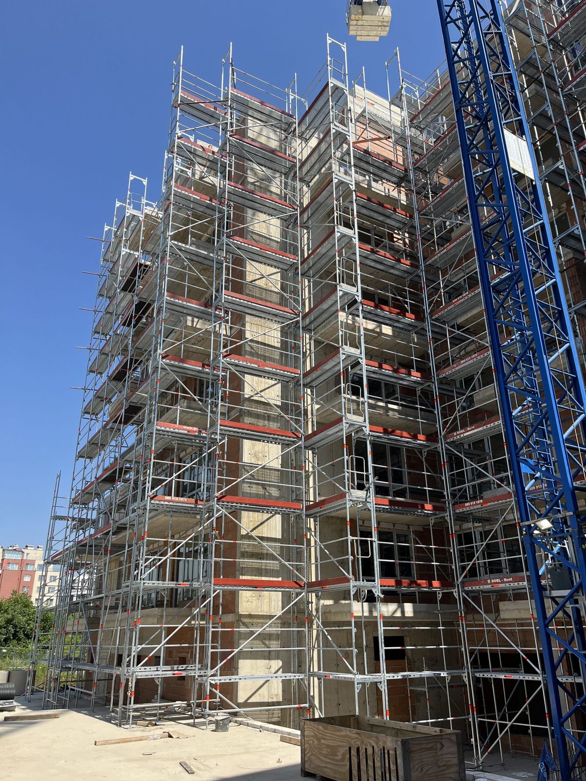 Scaffolding on Hire in Delhi – Safe & Affordable Solutions
